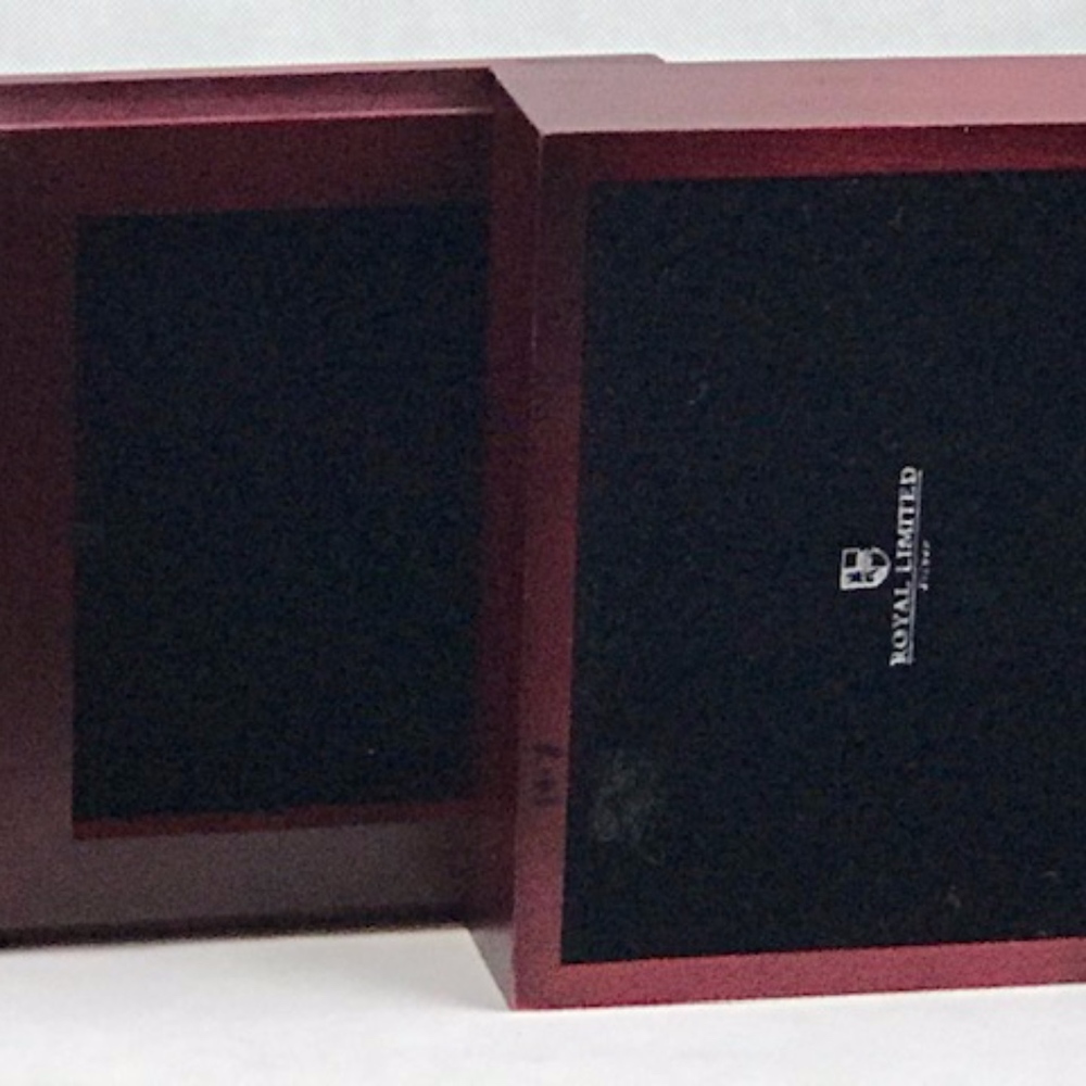 Jewelry box